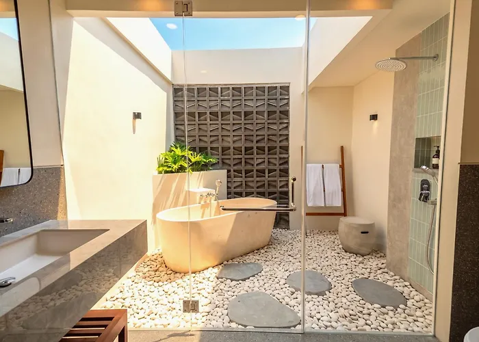 Aky - Daily Service, Luxury Pool ! Canggu