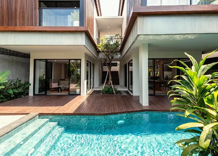 Villa Aky - Daily Service, Luxury Pool !