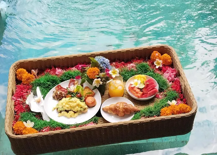 Villa Aky - Daily Service, Luxury Pool ! *