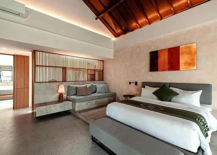 Villa Aky - Daily Service, Luxury Pool !